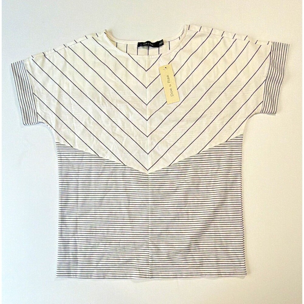 Doe & Rae Women’s S Black/White Striped V-Neck Short Sleeve Pullover Knit Top